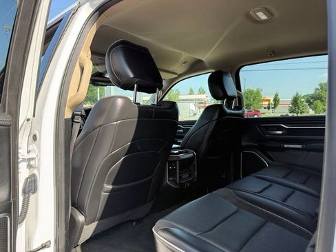 Used 2020 RAM 1500 Laramie AWD/4WD image 18