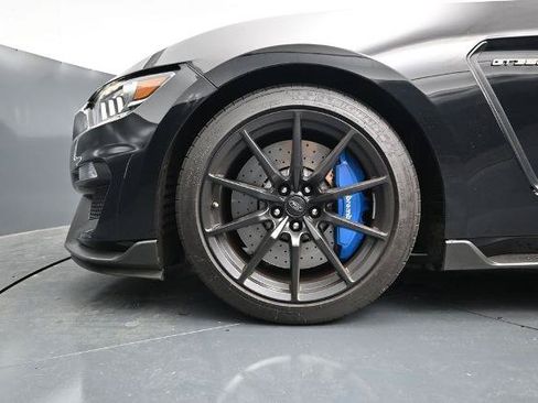 Certified 2017 Ford Mustang Shelby GT350 RWD image 17