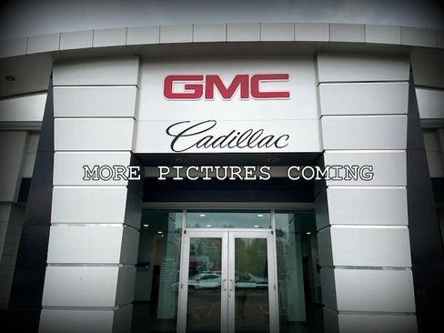 Used 2026 GMC Acadia Elevation w/ Elevation Premium Package FWD image 9