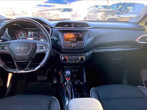 Used 2023 Chevrolet TrailBlazer RS image 16