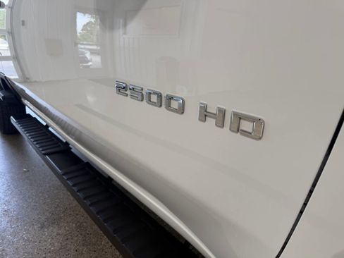 Used 2023 Chevrolet Silverado 2500 Custom w/ Custom Value Package AWD/4WD image 10