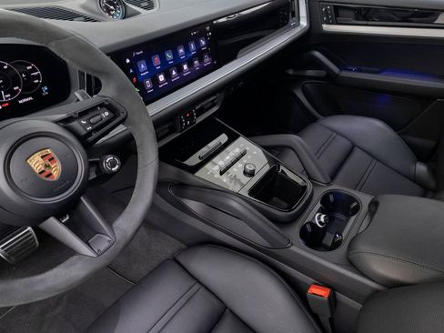 Certified 2026 Porsche Cayenne S AWD/4WD image 15