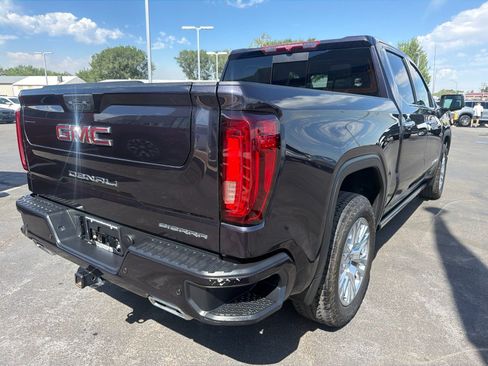 Used 2022 GMC Sierra 1500 Denali AWD/4WD image 8