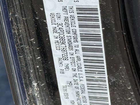 Used 2019 Dodge Journey SE FWD image 20
