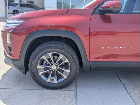 New 2026 Chevrolet Equinox LT w/ Safety and Technology Package AWD/4WD image 10