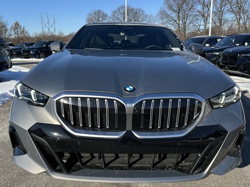 New 2026 BMW 530i xDrive w/ M Sport Package image 3