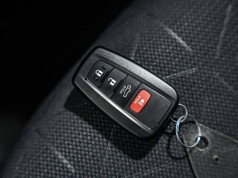 New 2025 Toyota RAV4 XLE image 26