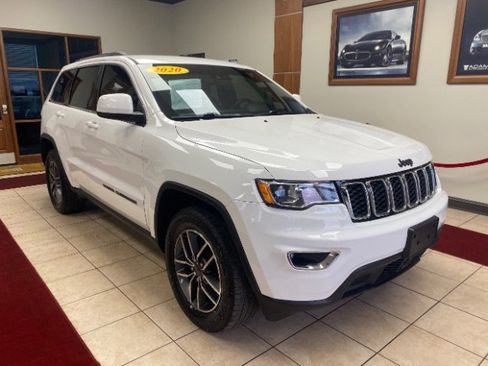 Used 2020 Jeep Grand Cherokee Laredo w/ Laredo X Package image 7