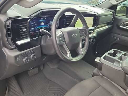 Used 2022 Chevrolet Silverado 1500 RST AWD/4WD image 17