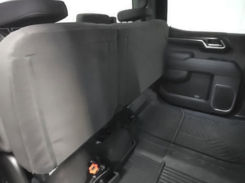 Used 2023 Chevrolet Silverado 1500 RST AWD/4WD image 16