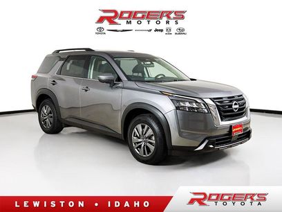 Used 2024 Nissan Pathfinder SV