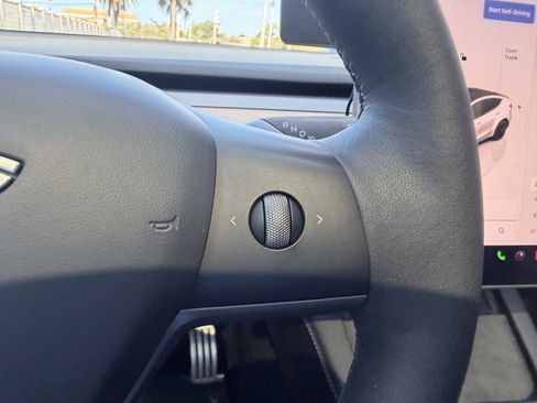 Used 2024 Tesla Model Y Performance AWD/4WD image 29