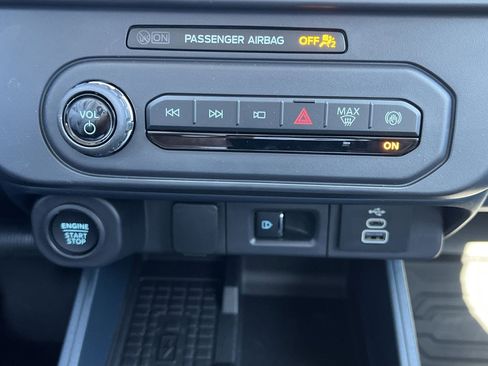 New 2025 Ford Maverick Tremor image 6