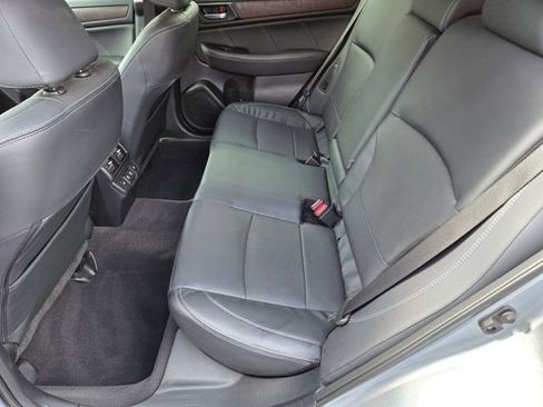 Used 2019 Subaru Outback 2.5i Limited w/ Protection Package #1 AWD/4WD image 12
