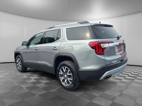 Used 2023 GMC Acadia SLT w/ Preferred Package AWD/4WD image 3