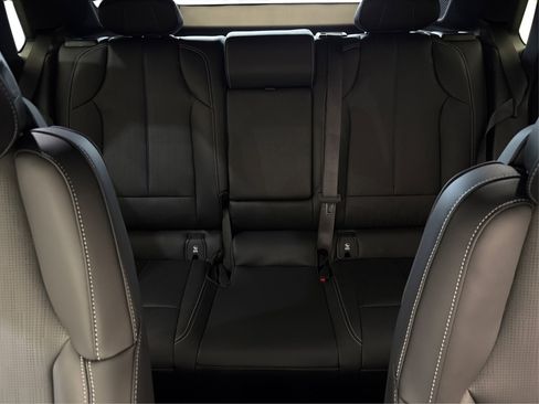 New 2026 Cadillac Lyriq V image 17