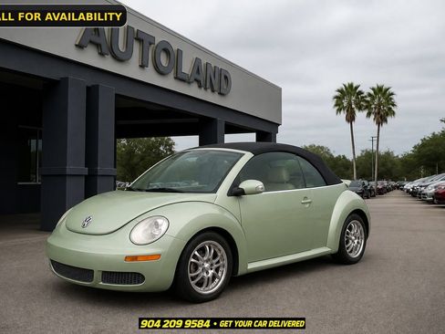 Used 2007 Volkswagen Beetle Convertible w/ Package 1 FWD image 1