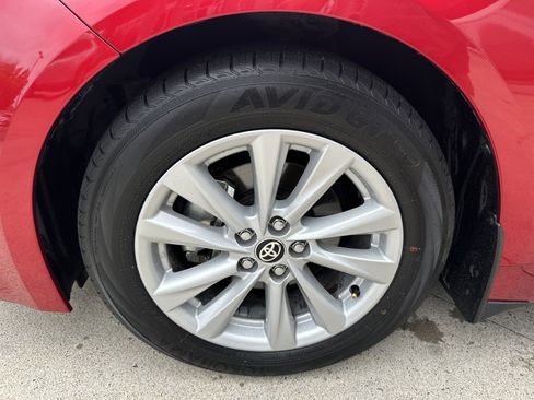 Used 2025 Toyota Corolla SE image 33