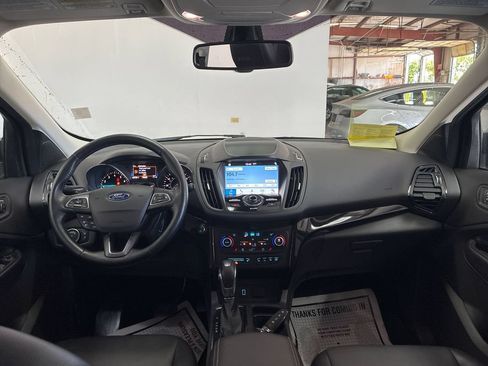 Used 2019 Ford Escape Titanium AWD/4WD image 18