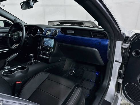 Used 2015 Ford Mustang GT Premium RWD image 34