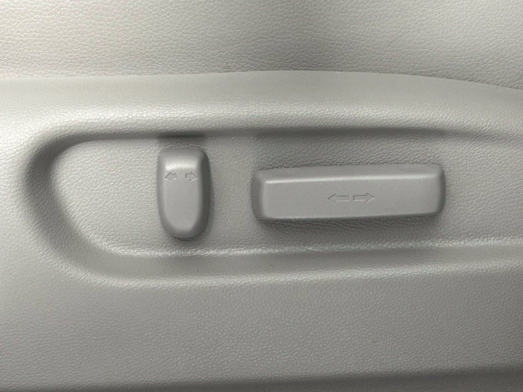 Used 2025 Honda Passport EX-L image 11