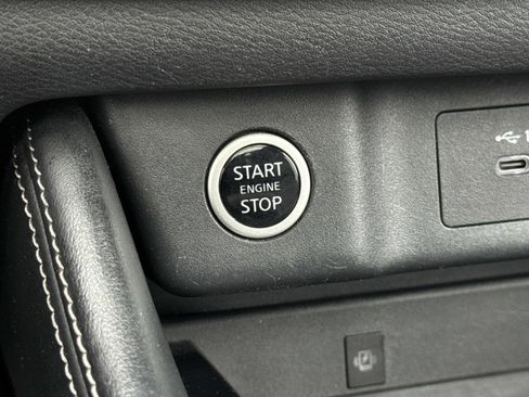 Used 2023 Nissan Rogue Platinum w/ Platinum Premium Package image 20