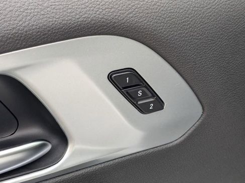 New 2026 Chrysler Pacifica Limited w/ Trailer Tow Group image 12