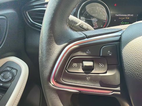 Used 2021 Buick Encore GX Preferred w/ Sport Touring Package FWD image 22