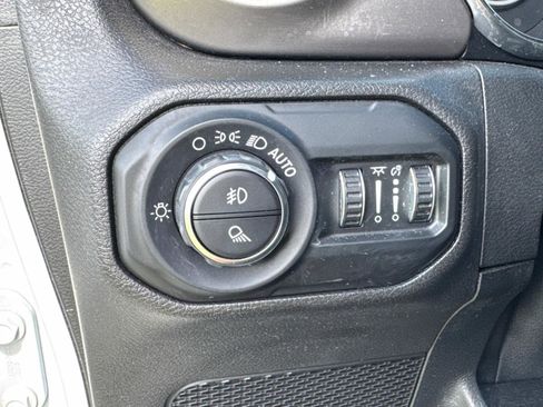 Used 2020 Jeep Gladiator Sport w/ Quick Order Package 24S image 35