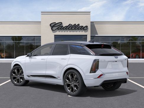 New 2026 Cadillac Optiq V w/ LPO, Floor Liner Package AWD/4WD image 27