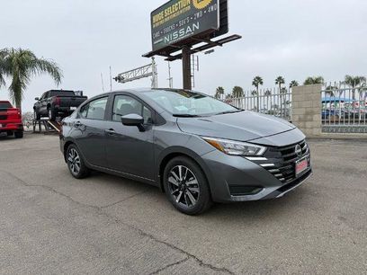 New 2025 Nissan Versa SV w/ Trunk Package