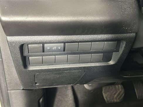 Used 2022 Mitsubishi Outlander ES AWD/4WD image 21