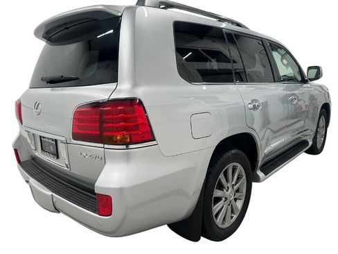 Used 2011 Lexus LX 570 4WD image 4