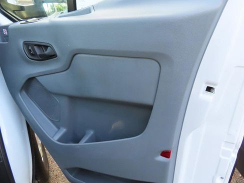 Used 2019 Ford Transit 250 130 Low Roof RWD image 25