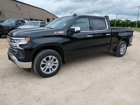 New 2026 Chevrolet Silverado 1500 LTZ w/ LTZ Premium Package AWD/4WD image 8