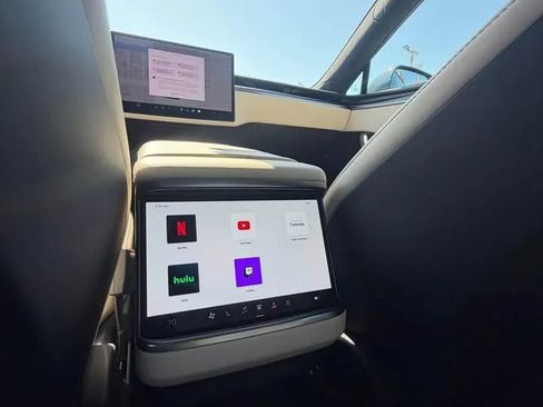 Used 2026 Tesla Model S Plaid AWD/4WD image 12