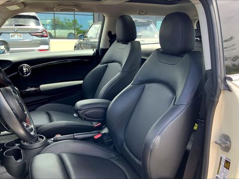 Used 2019 MINI Cooper S w/ Signature Upholstery Package image 25