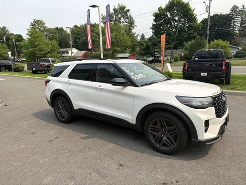 Certified 2025 Ford Explorer ST w/ Sun And Sound Package AWD/4WD image 41