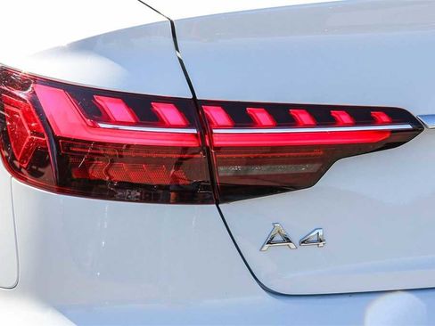 Used 2022 Audi A4 2.0T Premium Plus w/ Premium Plus Package image 11