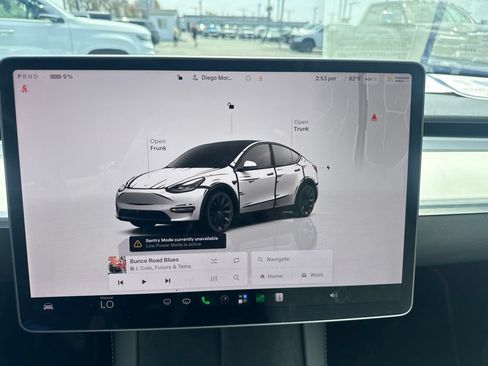 Used 2023 Tesla Model Y Long Range AWD/4WD image 19