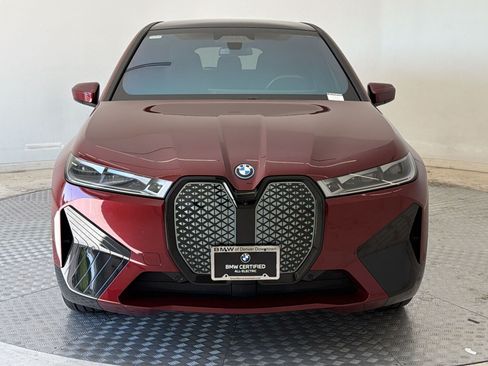 Used 2024 BMW iX xDrive50 w/ Premium Package AWD/4WD image 6