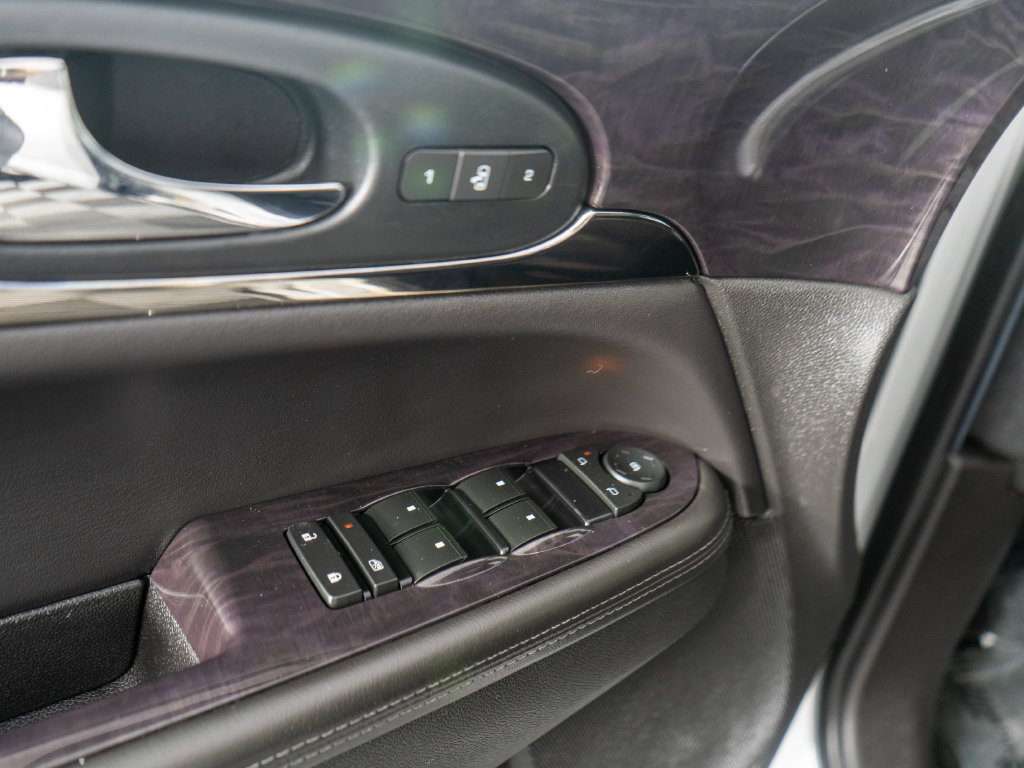Used 2015 Buick Enclave Leather AWD/4WD image 24