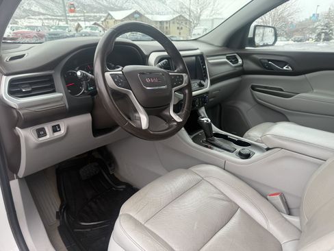 Used 2018 GMC Acadia SLT image 12