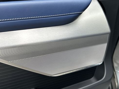 New 2026 Cadillac Vistiq Premium Luxury image 20