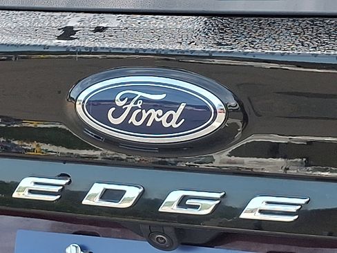 Certified 2023 Ford Edge SEL w/ Convenience Package image 29