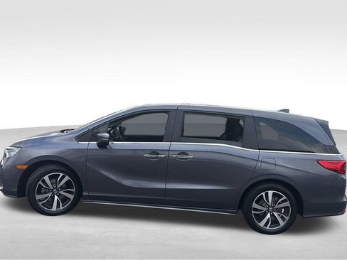Used 2024 Honda Odyssey Touring image 4