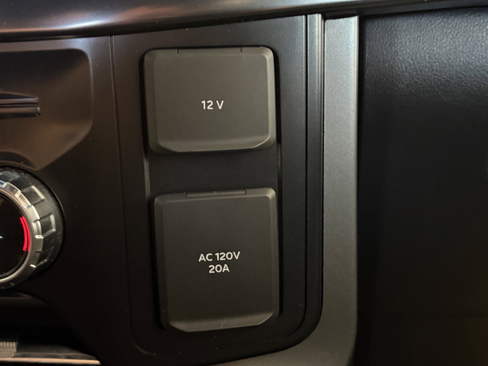Used 2024 Ford F150 Lariat w/ Equipment Group 502A High AWD/4WD image 21