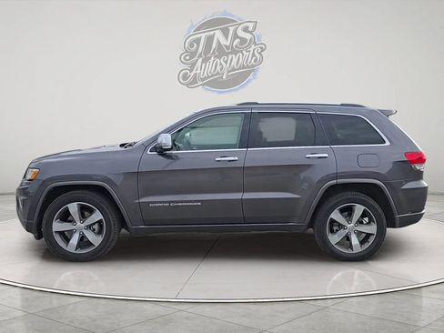 Used 2015 Jeep Grand Cherokee Overland w/ Advanced Technology Group image 2