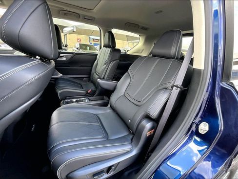 Certified 2025 INFINITI QX80 Sensory image 38