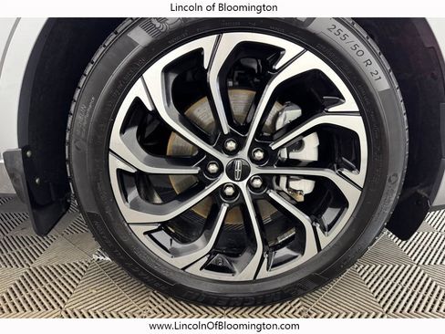 Used 2024 Lincoln Nautilus Reserve w/ Equipment Group 203A AWD/4WD image 25